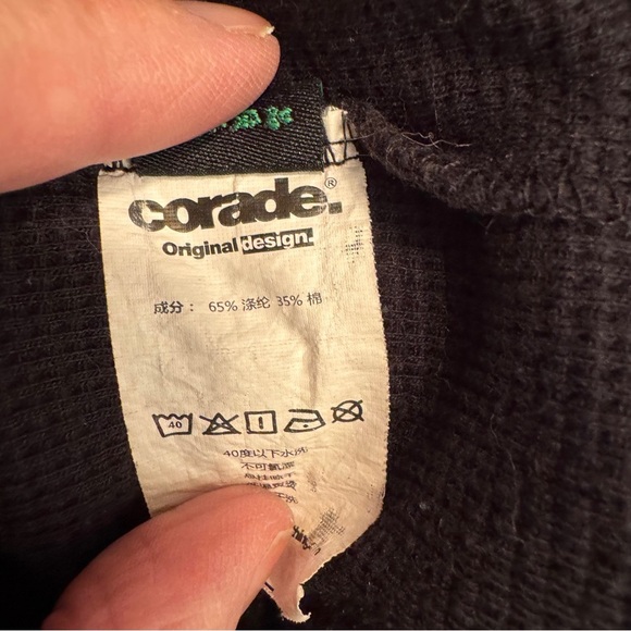 Corade Black Knit Sweater with bottle design Size XL - Picture 5 of 12